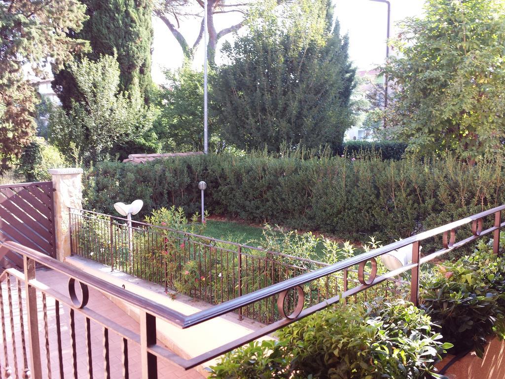 Garden B&B Arezzo Bagian luar foto