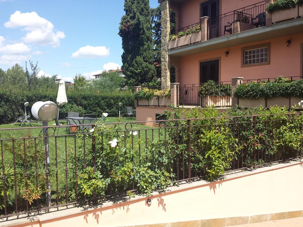 Garden B&B Arezzo Bagian luar foto